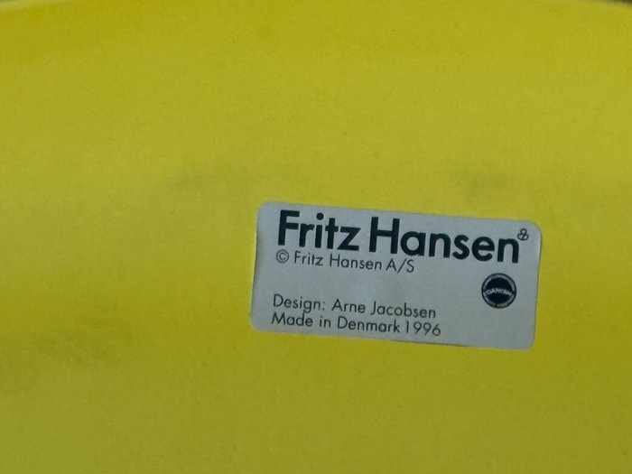 Fritz Hansen - Arne Jacobsen - Chaise (6) - Série 7 - Bois, Chrome