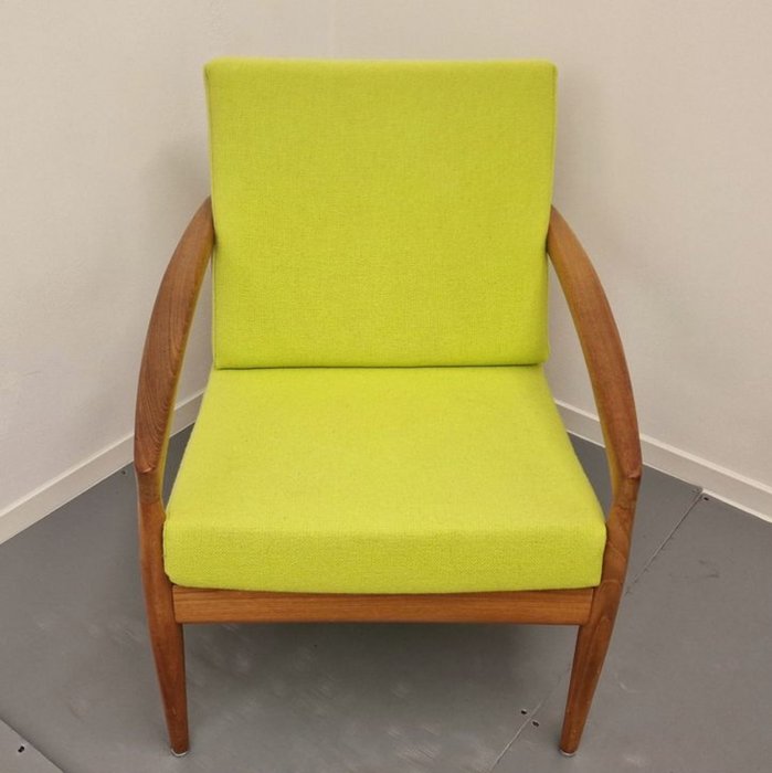 Magnus Olesen - Kai Kristiansen - Chaise longue - Couteau à papier, chaise - Teck, Tissu en laine, ressorts métalliques, plastique - Nouveau rembourré Kvadrat