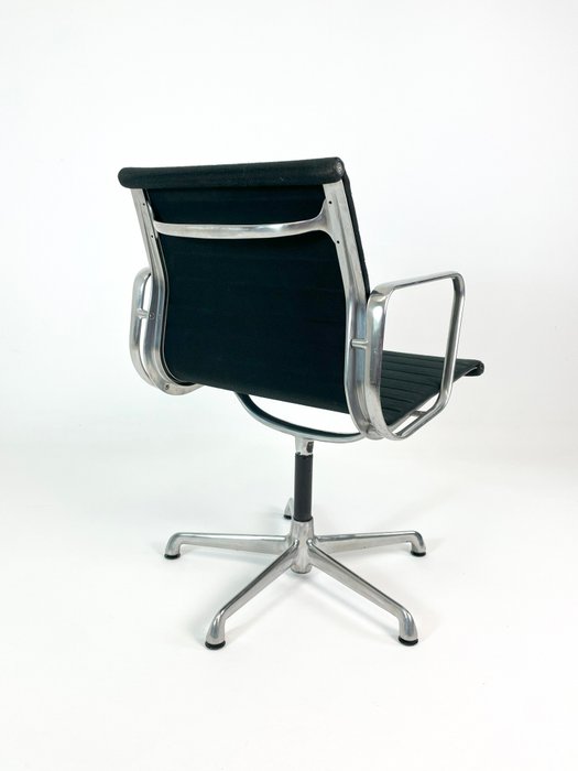 ICF - Charles & Ray Eames - Chaise - Groupe d%27aluminium EA 108 - Aluminium, Textile