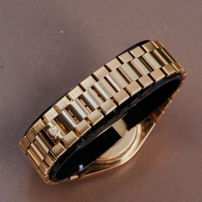 Rolex - Day-Date Oysterquartz 18kt. Gold - 19018 - Homme - 1980-1989