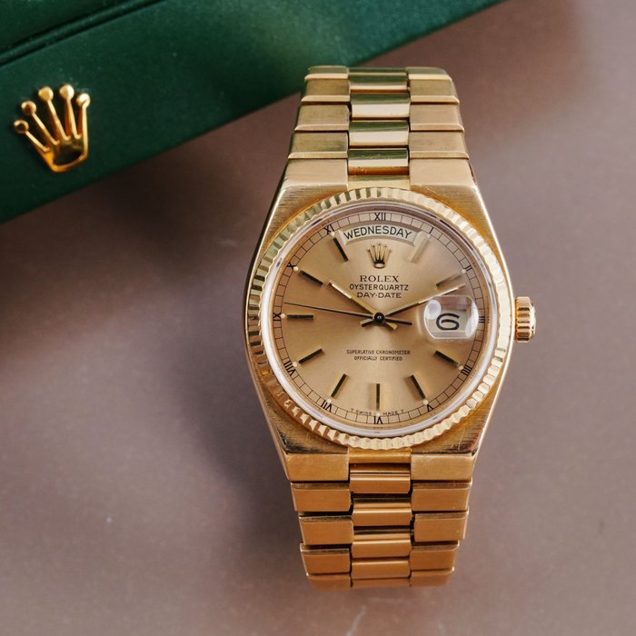 Rolex - Day-Date Oysterquartz 18kt. Gold - 19018 - Homme - 1980-1989