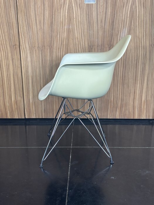 Vitra - Charles & Ray Eames - Chaise - DAR - Acier, Polypropylène