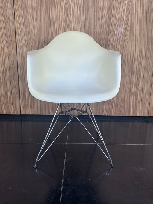 Vitra - Charles & Ray Eames - Chaise - DAR - Acier, Polypropylène