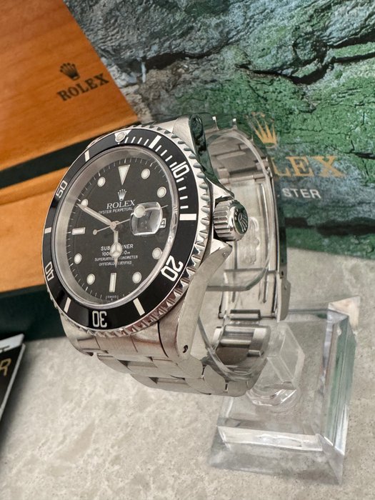 Rolex - Submariner Date - 16610 - Homme - 1990-1999