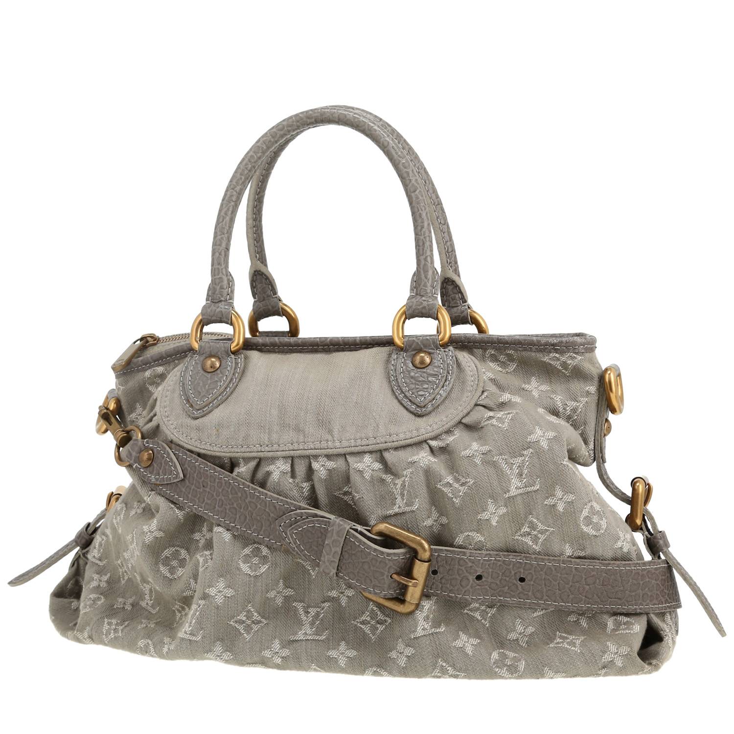 Sac à main Louis Vuitton Neo Cabby en toile denim monogrammée grise