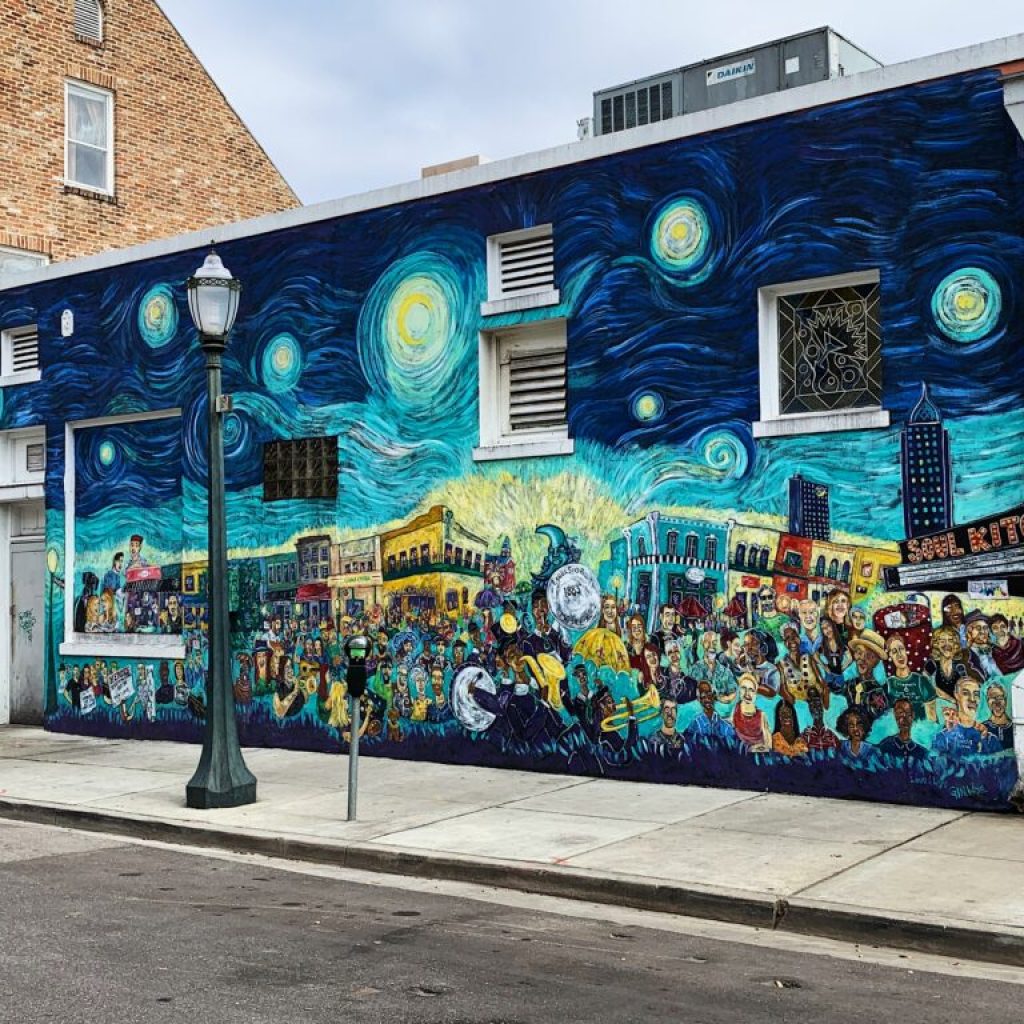 3 downtown Mobile bars to visit during Mardi Gras 3 downtown Mobile bars to visit during Mardi Gras