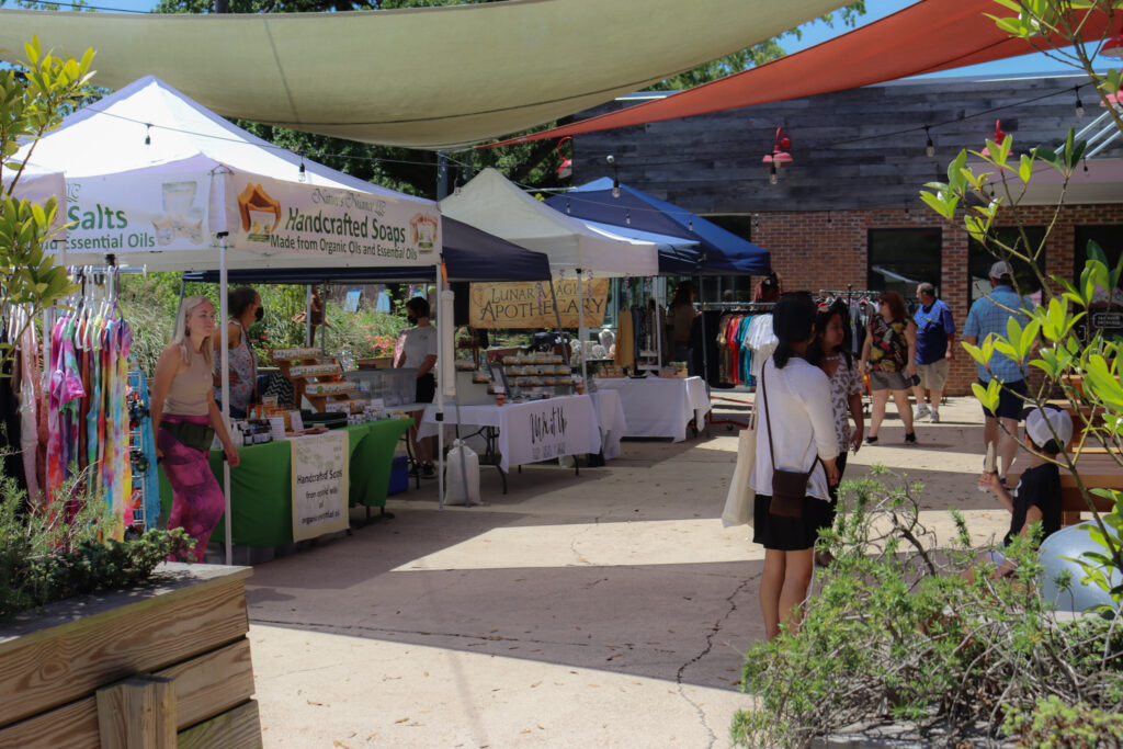 4 Mobile outdoor markets you need to know about 4 Mobile outdoor markets you need to know about