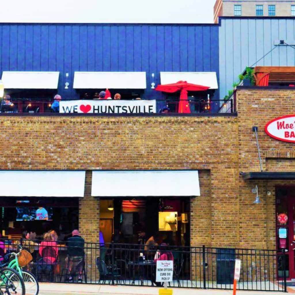 5 nice Outdoor/Rooftop Dining in Huntsville, Al, with cool views! 5 nice Outdoor/Rooftop Dining in Huntsville, Al, with cool views!