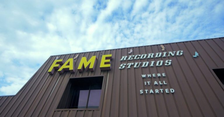 Muscle Shoals named among “The 15 Best Small Towns to Visit in 2021” by Smithsonian Magazine Muscle Shoals named among “The 15 Best Small Towns to Visit in 2021” by Smithsonian Magazine