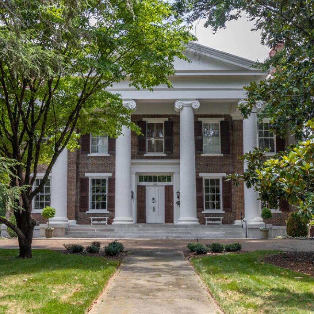 Take a tour of Huntsville’s historic beautiful Twickenham District Take a tour of Huntsville’s historic beautiful Twickenham District