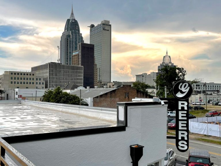 2 ways you can experience rooftop dining in Mobile 2 ways you can experience rooftop dining in Mobile