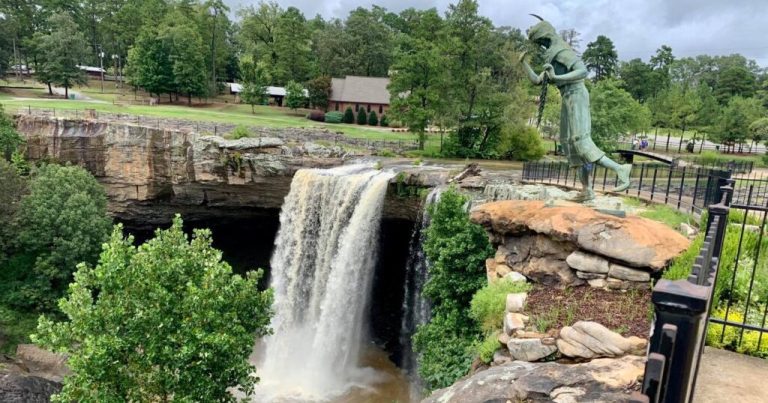 Alabama City Ranked Among Prettiest Small Towns In The South Alabama City Ranked Among Prettiest Small Towns In The South