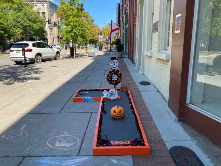 3 reasons to check out the Downtown Open in Huntsville through October 3 3 reasons to check out the Downtown Open in Huntsville through October 3