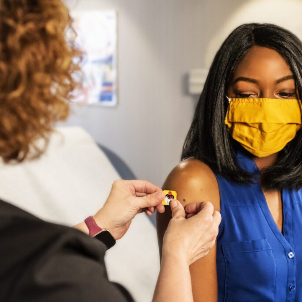 Should you overlap COVID and flu vaccines? Expert weighs in Should you overlap COVID and flu vaccines? Expert weighs in