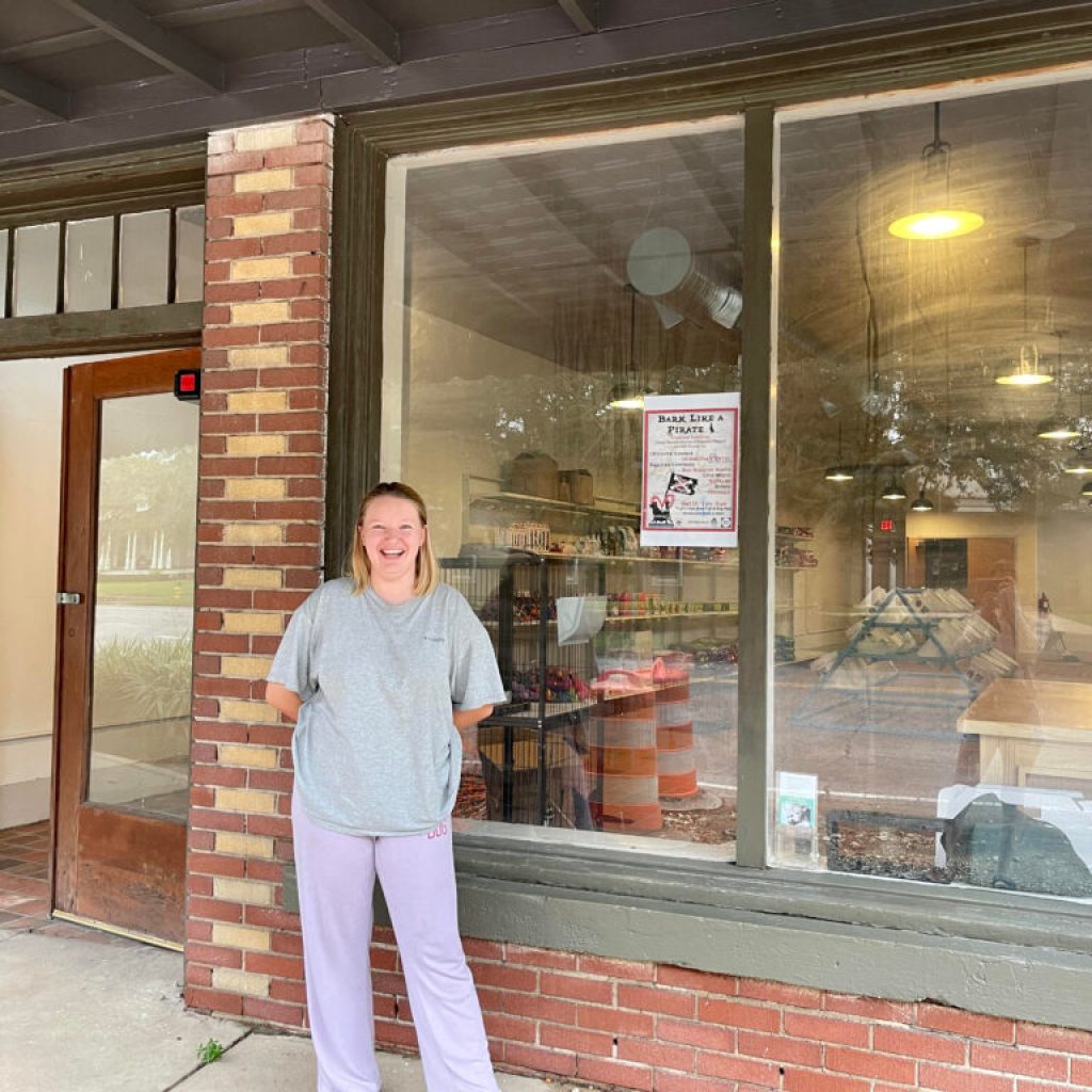 Buddy’s Pet Stop is midtown Mobile’s new family-owned pet store Buddy’s Pet Stop is midtown Mobile’s new family-owned pet store