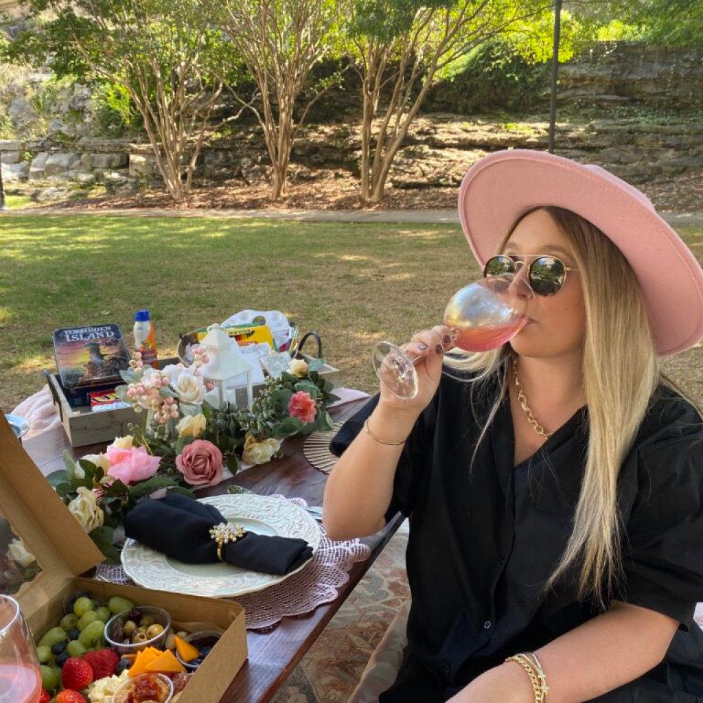 Small Biz Monday: Check out Rocket City Picnics—customized, luxury delights Small Biz Monday: Check out Rocket City Picnics—customized, luxury delights