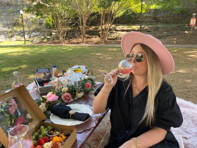 Small Biz Monday: Check out Rocket City Picnics—customized, luxury delights Small Biz Monday: Check out Rocket City Picnics—customized, luxury delights