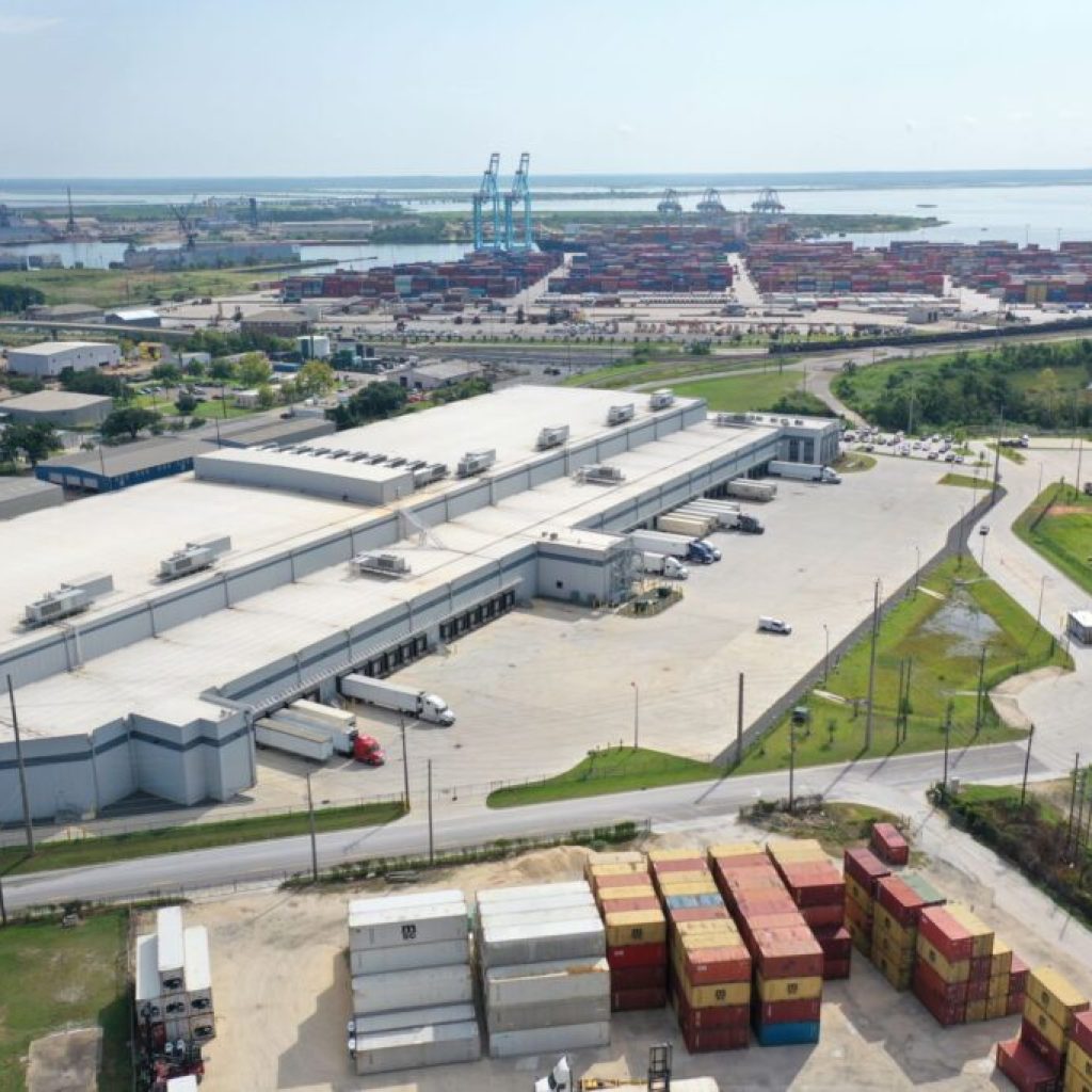Port of Mobile welcomes new, M logistics facility Port of Mobile welcomes new, M logistics facility