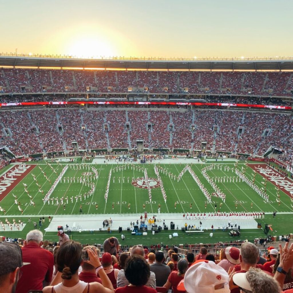 Cheer on these Alabama marching bands at national parades Cheer on these Alabama marching bands at national parades