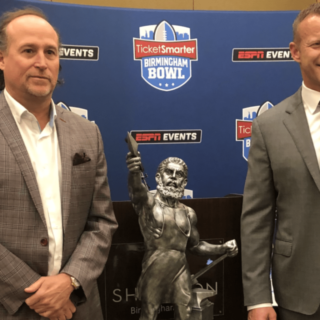 5 ways to make Auburn fans feel at home for the TicketSmarter Birmingham Bowl 5 ways to make Auburn fans feel at home for the TicketSmarter Birmingham Bowl