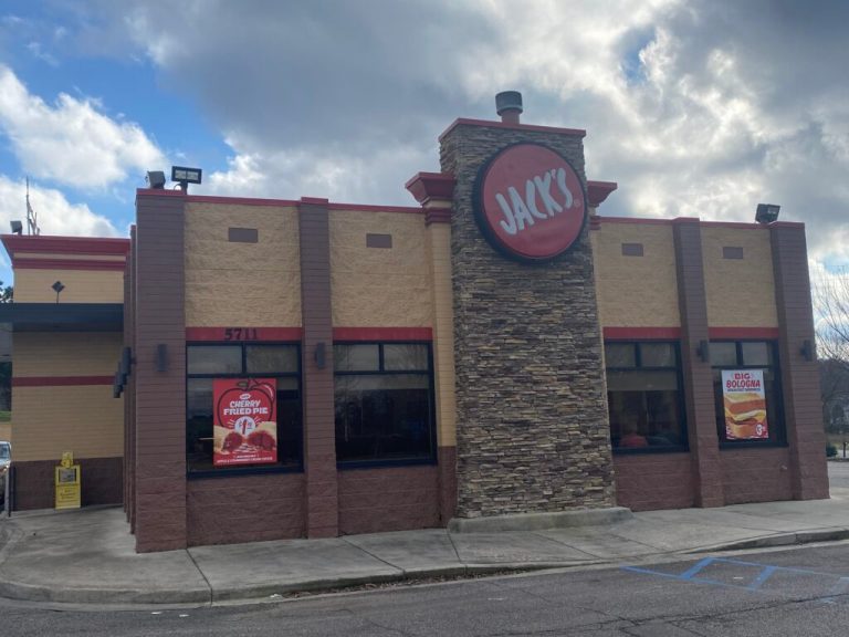 Jack’s new location is its first in Baldwin County Jack’s new location is its first in Baldwin County
