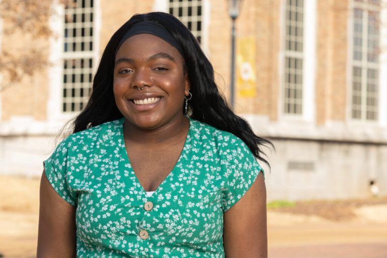 Her childhood love of video games—plus hard work—led to a Computing Excellence Scholarship at UNA Her childhood love of video games—plus hard work—led to a Computing Excellence Scholarship at UNA