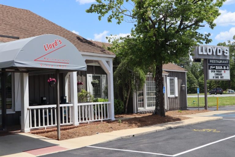 After 80 years in business, Lloyd’s Restaurant in Inverness plans for 2nd location in Sylacauga After 80 years in business, Lloyd’s Restaurant in Inverness plans for 2nd location in Sylacauga