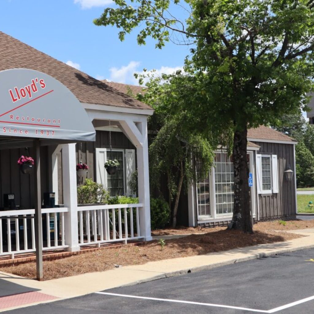 After 80 years in business, Lloyd’s Restaurant in Inverness plans for 2nd location in Sylacauga After 80 years in business, Lloyd’s Restaurant in Inverness plans for 2nd location in Sylacauga