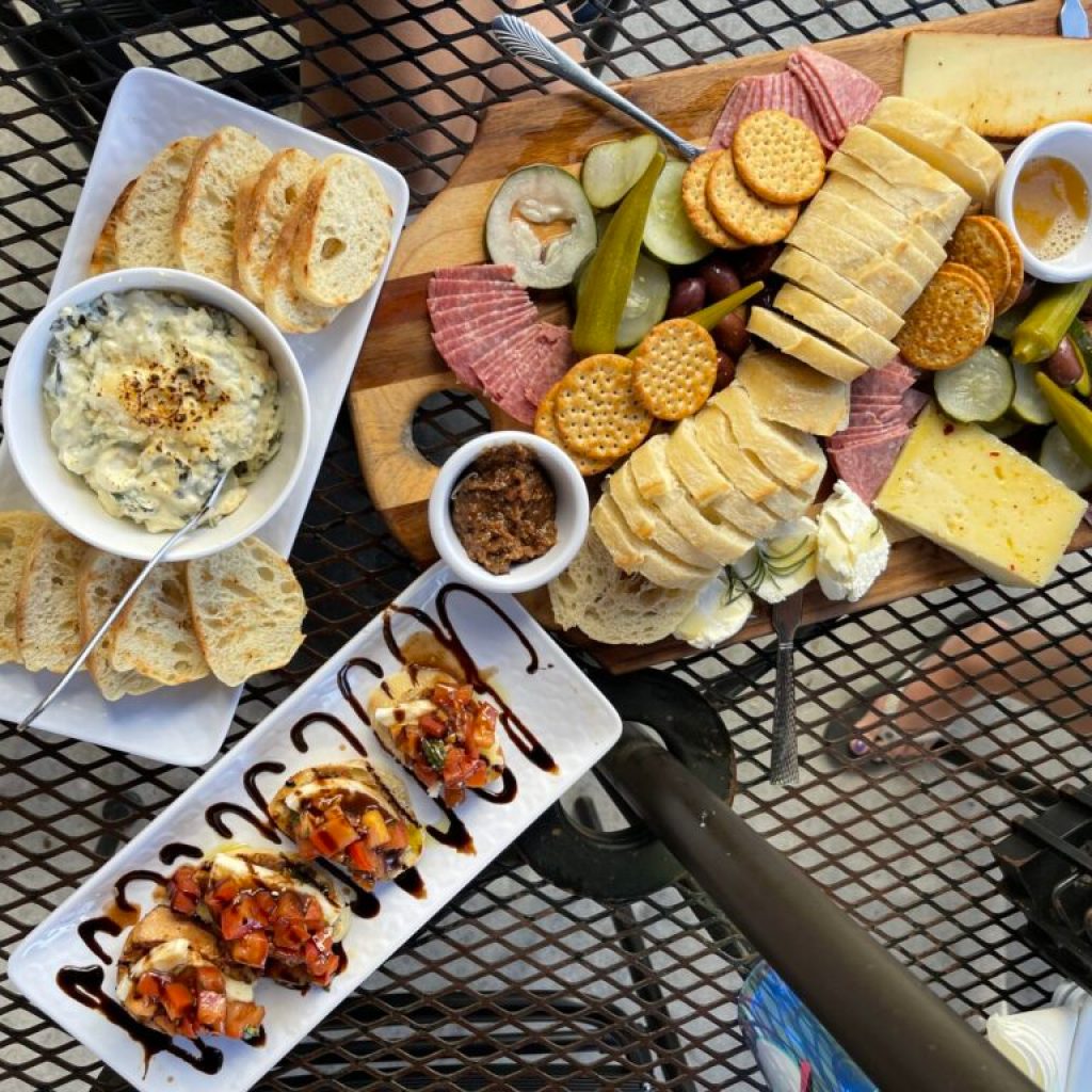 Find out how you can win 0 to your favorite Alabama restaurant Find out how you can win 0 to your favorite Alabama restaurant