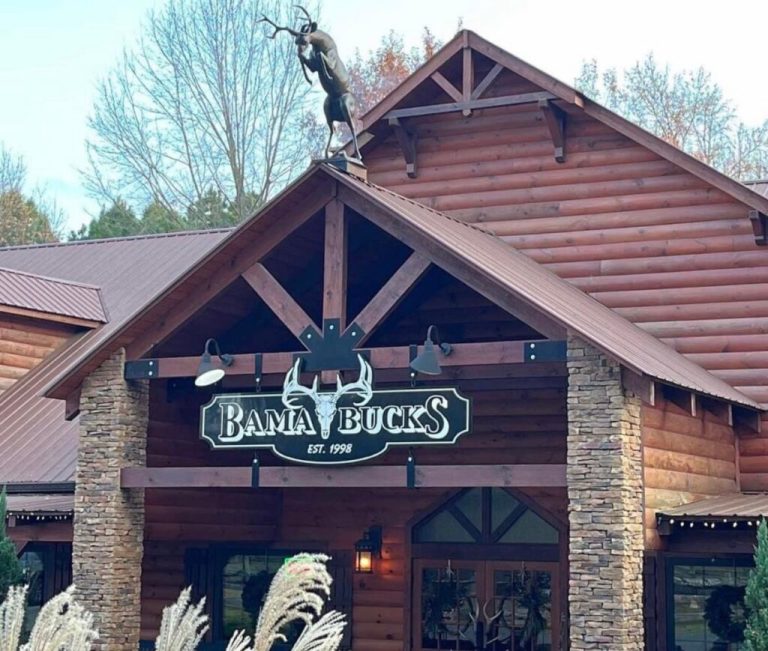 An exotic animal farm + fine dining—here’s why you should plan a visit to Bama Bucks An exotic animal farm + fine dining—here’s why you should plan a visit to Bama Bucks