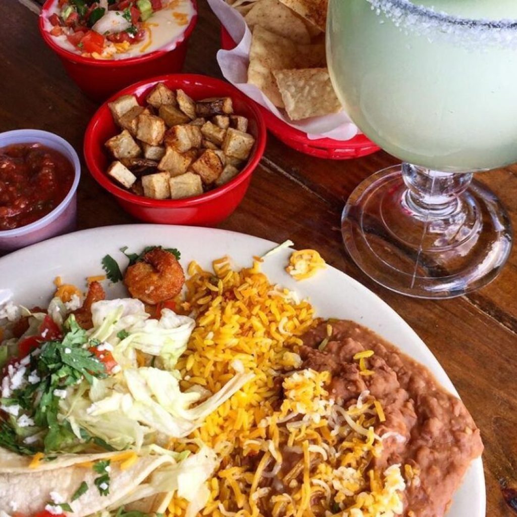 Fuzzy’s Taco Shop opens in Auburn with restaurant’s 1st drive-thru Fuzzy’s Taco Shop opens in Auburn with restaurant’s 1st drive-thru