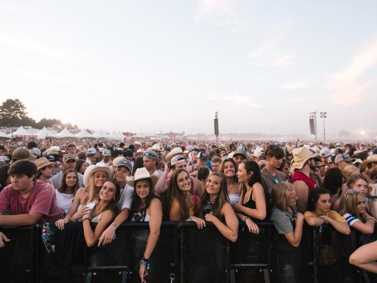 Rock the South announces 2025 lineup—Kid Rock, Nickelback, Hank Williams Jr. + more Rock the South announces 2025 lineup—Kid Rock, Nickelback, Hank Williams Jr. + more