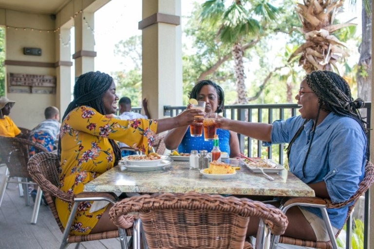 4 of the best beach bars in the South are in Alabama 4 of the best beach bars in the South are in Alabama