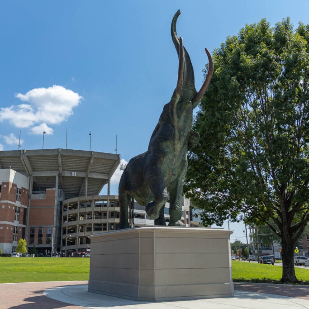 APPROVED: University of Alabama’s Bryant-Denny Stadium to serve beer + wine APPROVED: University of Alabama’s Bryant-Denny Stadium to serve beer + wine