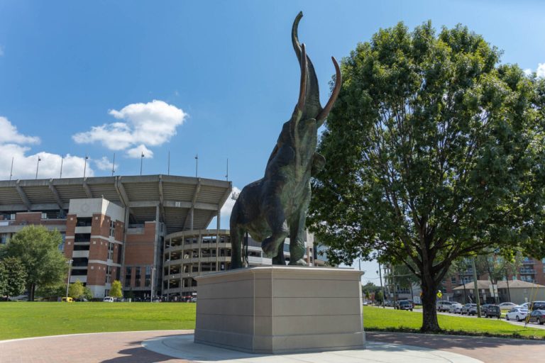 APPROVED: University of Alabama’s Bryant-Denny Stadium to serve beer + wine APPROVED: University of Alabama’s Bryant-Denny Stadium to serve beer + wine
