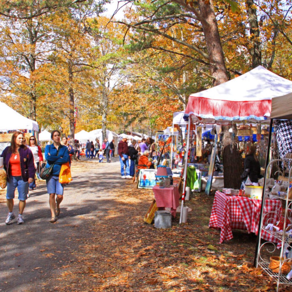 9 unique reasons you need to visit Fort Payne this fall, including Mentone Colorfest Oct. 16-17 9 unique reasons you need to visit Fort Payne this fall, including Mentone Colorfest Oct. 16-17