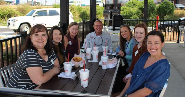 Milo’s Hamburgers opens new Clanton location with grand opening specials Milo’s Hamburgers opens new Clanton location with grand opening specials