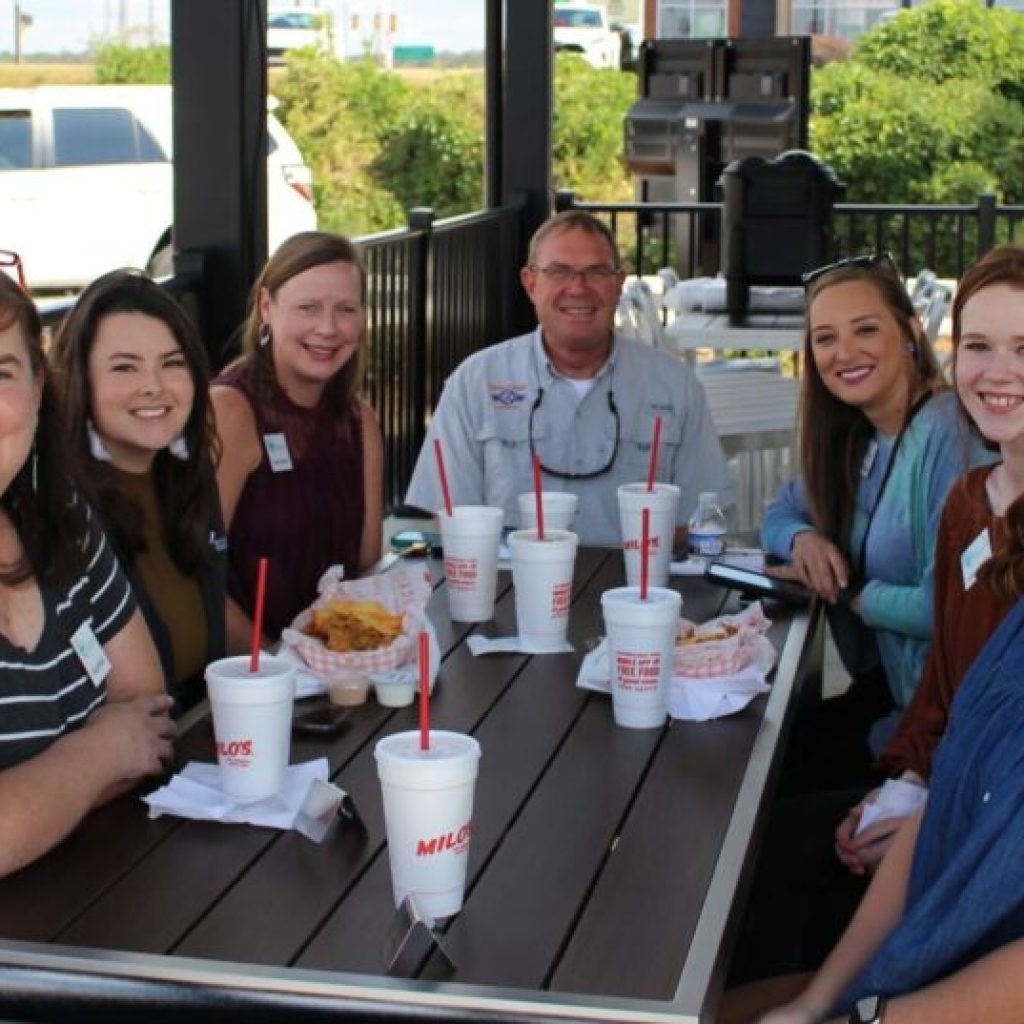 Milo’s Hamburgers opens new Clanton location with grand opening specials Milo’s Hamburgers opens new Clanton location with grand opening specials