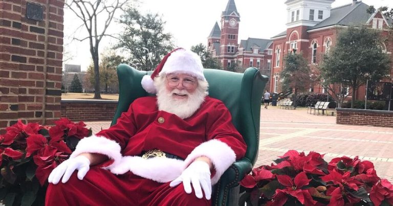 Santa Claus is back in Alabama: Where to take holiday photos now Santa Claus is back in Alabama: Where to take holiday photos now