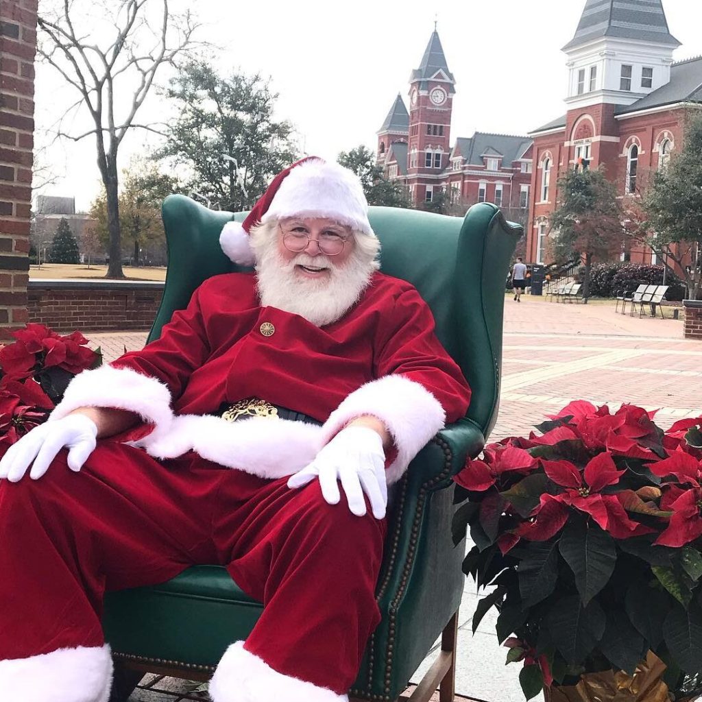 Santa Claus is coming to Auburn—here are 4 upcoming holiday events Santa Claus is coming to Auburn—here are 4 upcoming holiday events