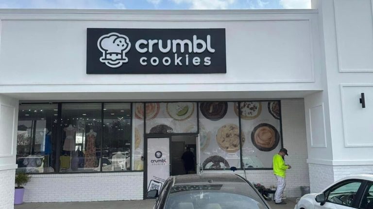 OPENING SOON: Crumbl Cookies makes its way to Mobile OPENING SOON: Crumbl Cookies makes its way to Mobile