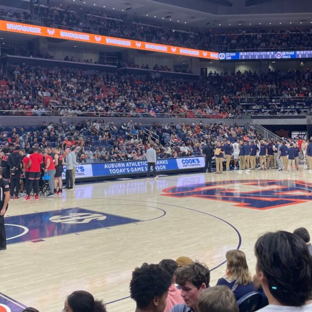 Auburn now has the longest home winning streak in college basketball Auburn now has the longest home winning streak in college basketball