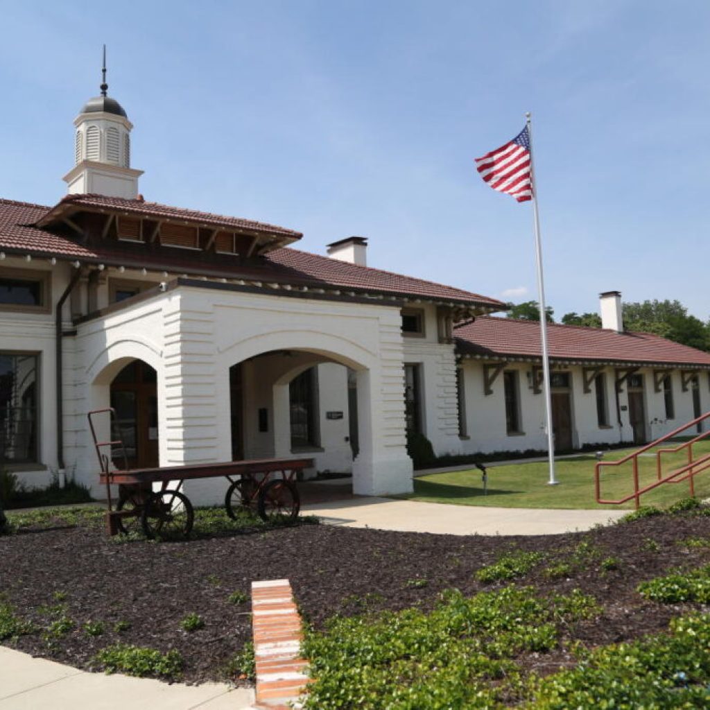 LIVE: Watch the trains roll by from the Historic Decatur Union Depot LIVE: Watch the trains roll by from the Historic Decatur Union Depot