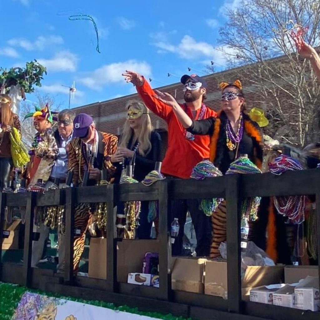 5 ways to celebrate Mardi Gras in Auburn—king cakes, a parade + more 5 ways to celebrate Mardi Gras in Auburn—king cakes, a parade + more
