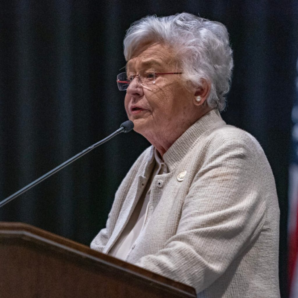 Gov. Ivey awards .7M to low-income areas in Alabama Gov. Ivey awards .7M to low-income areas in Alabama