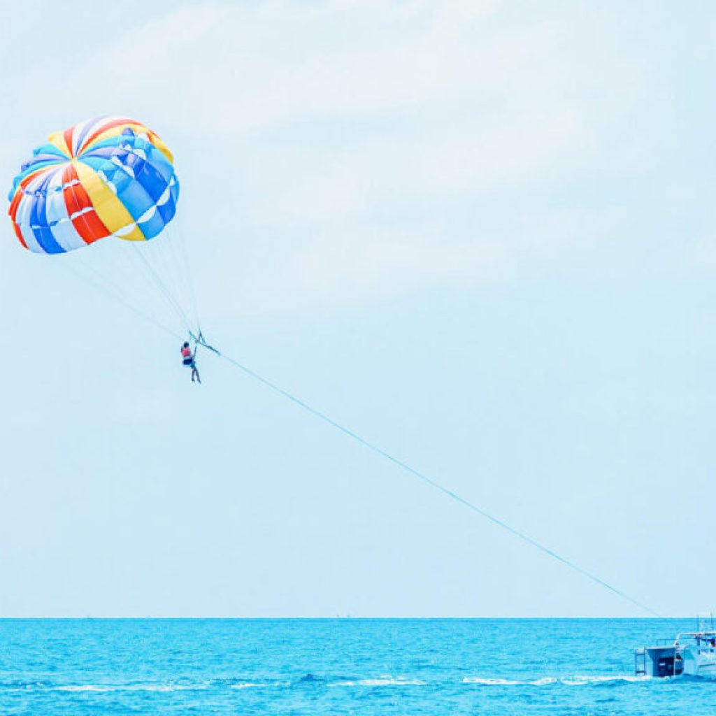 This Alabama city is home to one of the best parasailing destinations in the country This Alabama city is home to one of the best parasailing destinations in the country
