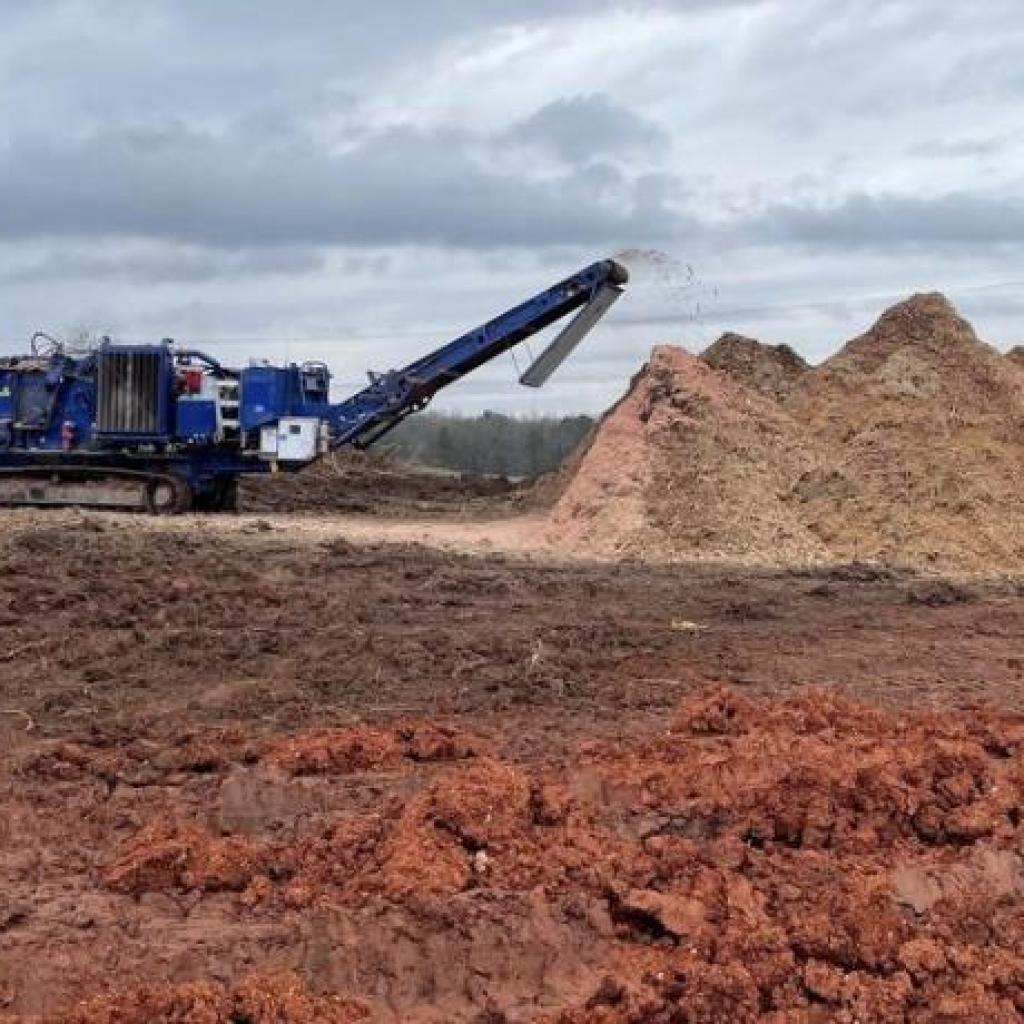 Smucker’s plant one of 23 new building permits issued for million-dollar-plus projects Smucker’s plant one of 23 new building permits issued for million-dollar-plus projects