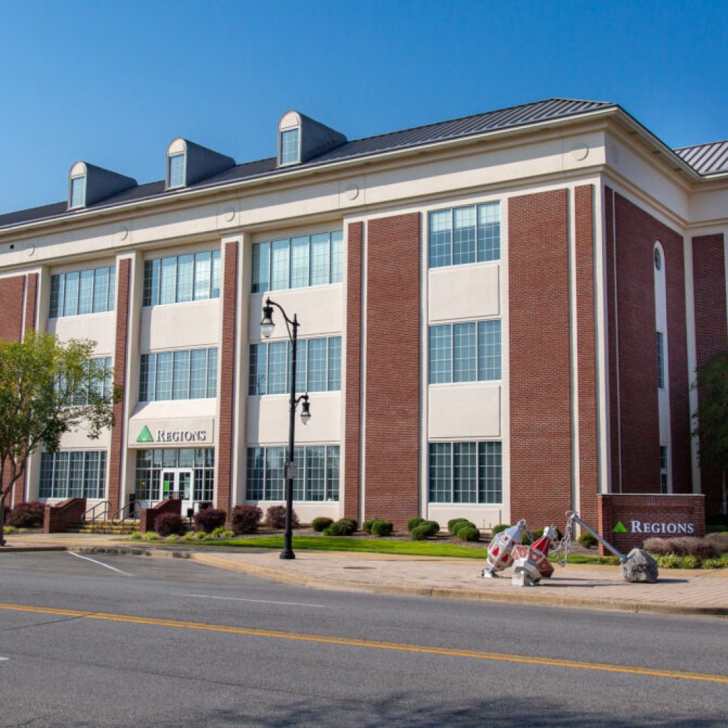 NEW: Gadsden moving City Hall into downtown Regions location NEW: Gadsden moving City Hall into downtown Regions location