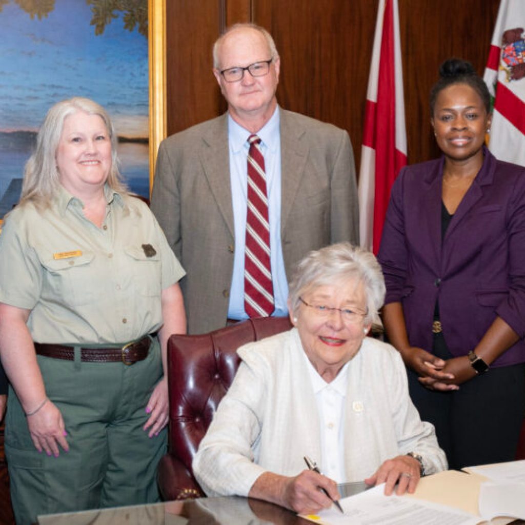 New Pinhoti Trail Board established to protect and restore the famous pathway New Pinhoti Trail Board established to protect and restore the famous pathway