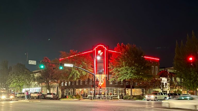 NEW: Speakeasy-inspired cocktail lounge opening in Tuscaloosa this month—Brown’s Corner NEW: Speakeasy-inspired cocktail lounge opening in Tuscaloosa this month—Brown’s Corner